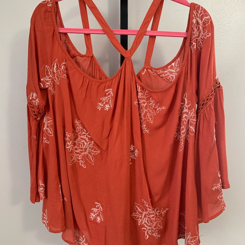 NWT Blushing Heart Embroidered Top - Picture 3 of 16